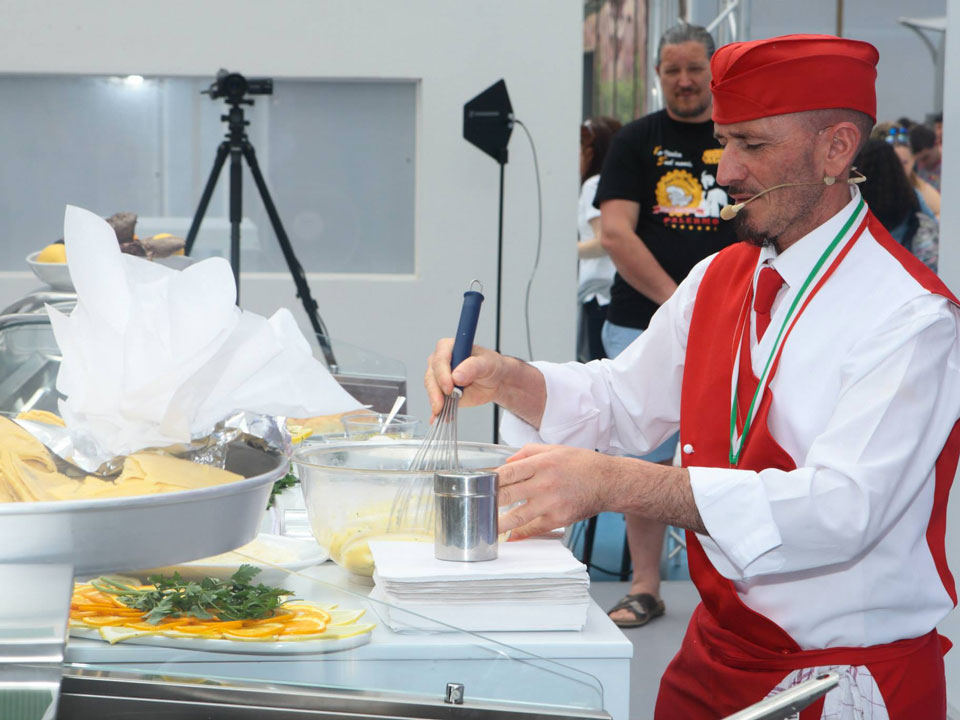 Nino 'u Ballerino tra i protagonisti dello street food al ''Belvedere'' di Riccione